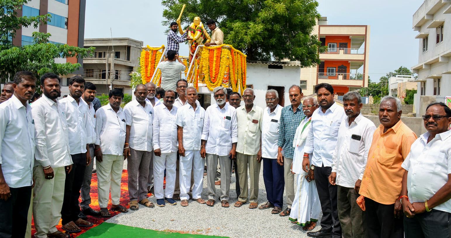 భూమి కోసం.. సమానత్వం కోసం ఐలమ్మ పోరాటం  జిల్లా కలెక్టర్ బి. చంద్రశేఖర్ - Additional Image