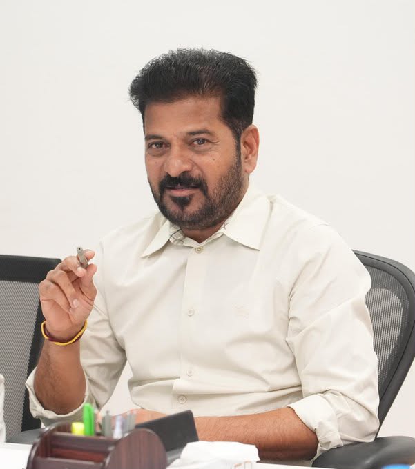 మూడేళ్లలో రూ.4 లక్షల కోట్లు దాటిన తెలంగాణ అప్పు!  డిసెంబరు 2023 నుంచి అక్టోబరు 2026 వరకు రూ.4,01,234 కోట్ల రుణం